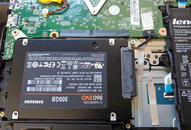 Einbau einer zusätzlichen SSD Festplatte in ein Lenovo Yoga 300-11IBY deaktiviert internen Flash-Speicher