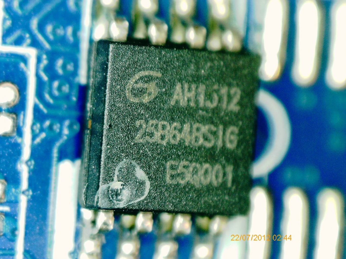 Der defekte BIOS Chip, Äußerlich ist ihm nichts an zu sehen