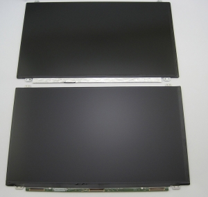Die Anschlüsse und sonstigen mechanischen Bauteile-Eigenschaften sind bei einem TN-Notebook-Display (oben) und einem IPS-Panel (unten) identisch.