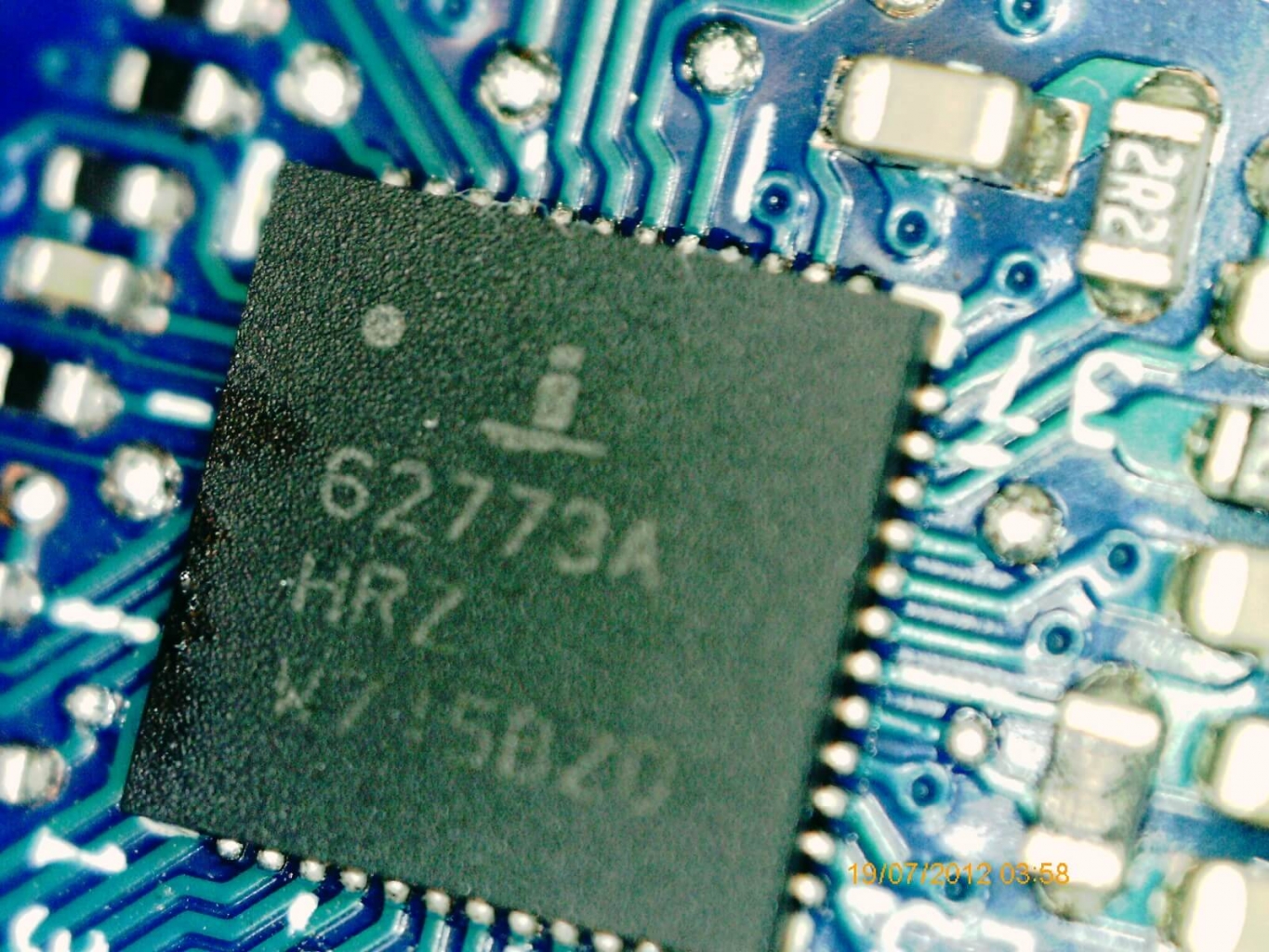 Der Multiphasen PWM Controller  für die CPU des Notebooks