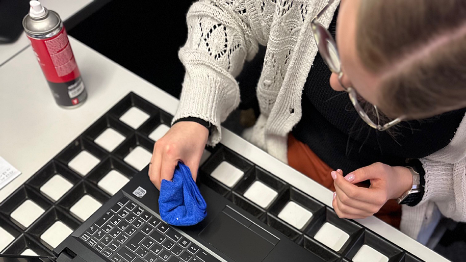 Laptop Reinigung_Header