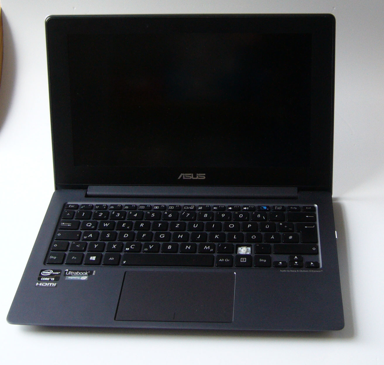 ASUS Taichi Frontansicht