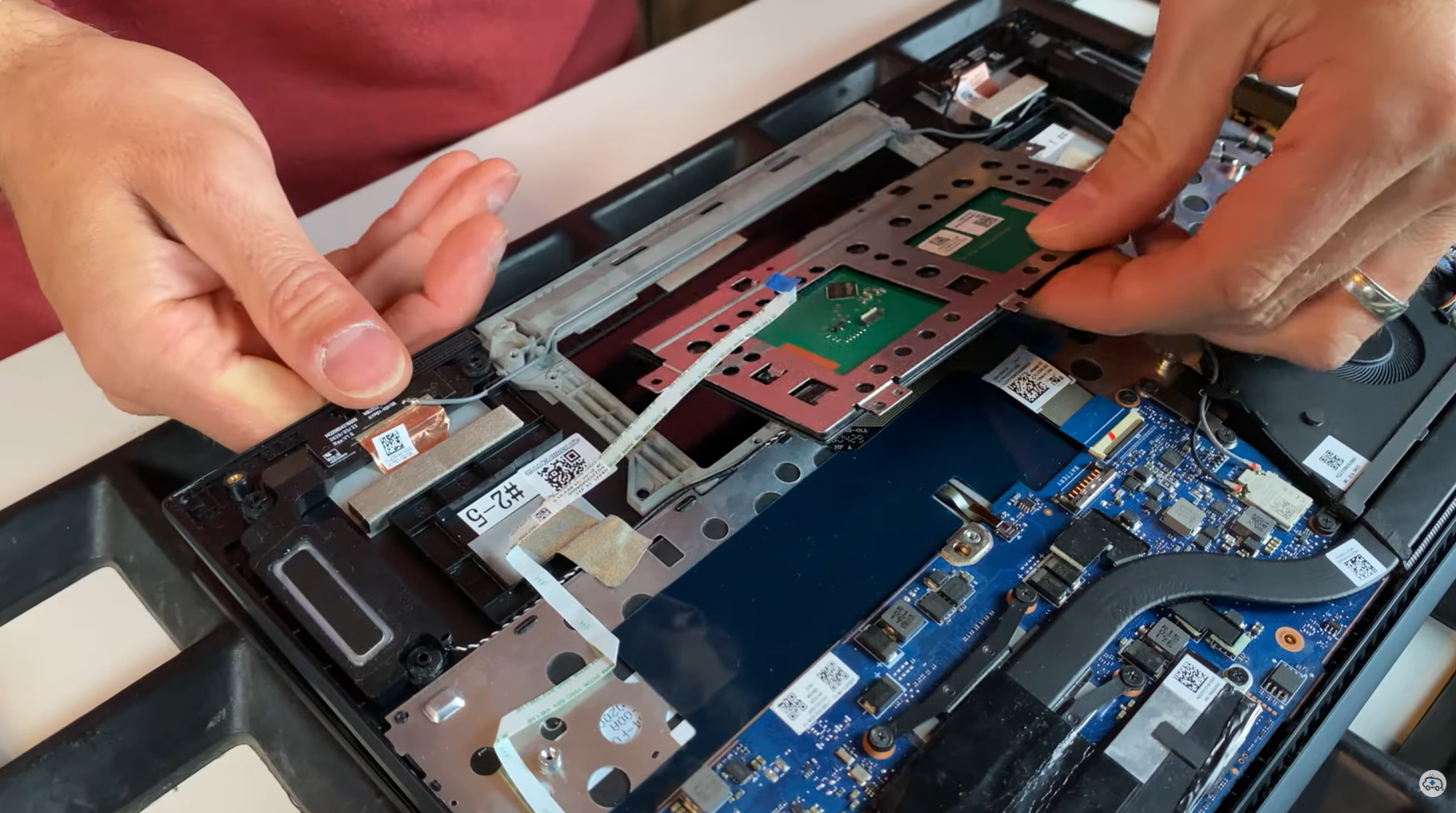 Touchpad herausnehmen