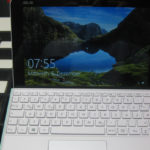 Das ASUS Tablet sieht nach erfolgtem Display-Tausch wieder schick aus. Die Reparatur war jedoch mit gehörigen Tücken verbunden.