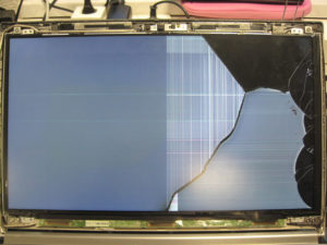 Gerissenes Display am Fuhitsu-Lifebook E 754